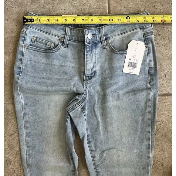 Wonderly Sz. 4 NWT Skinny Mid Rise Cropped Jeans Frayed Hem - Picture 5 of 6